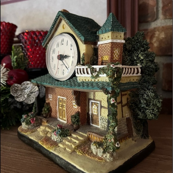 Rare vintage 1973 Victorian Rose Manor Clock - Picture 8 of 9